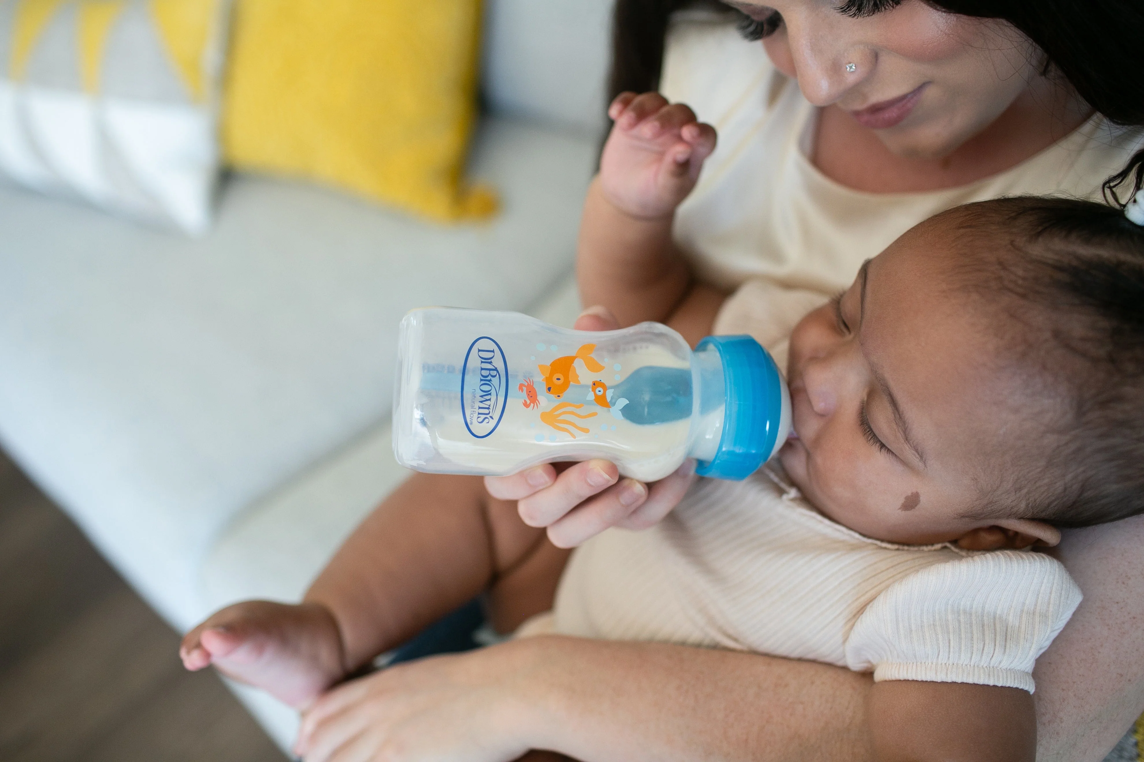 Dr Brown's Blue Goldfish Natural Flow® Anti-Colic Options+™ Wide-Neck Baby Bottle - Image 3