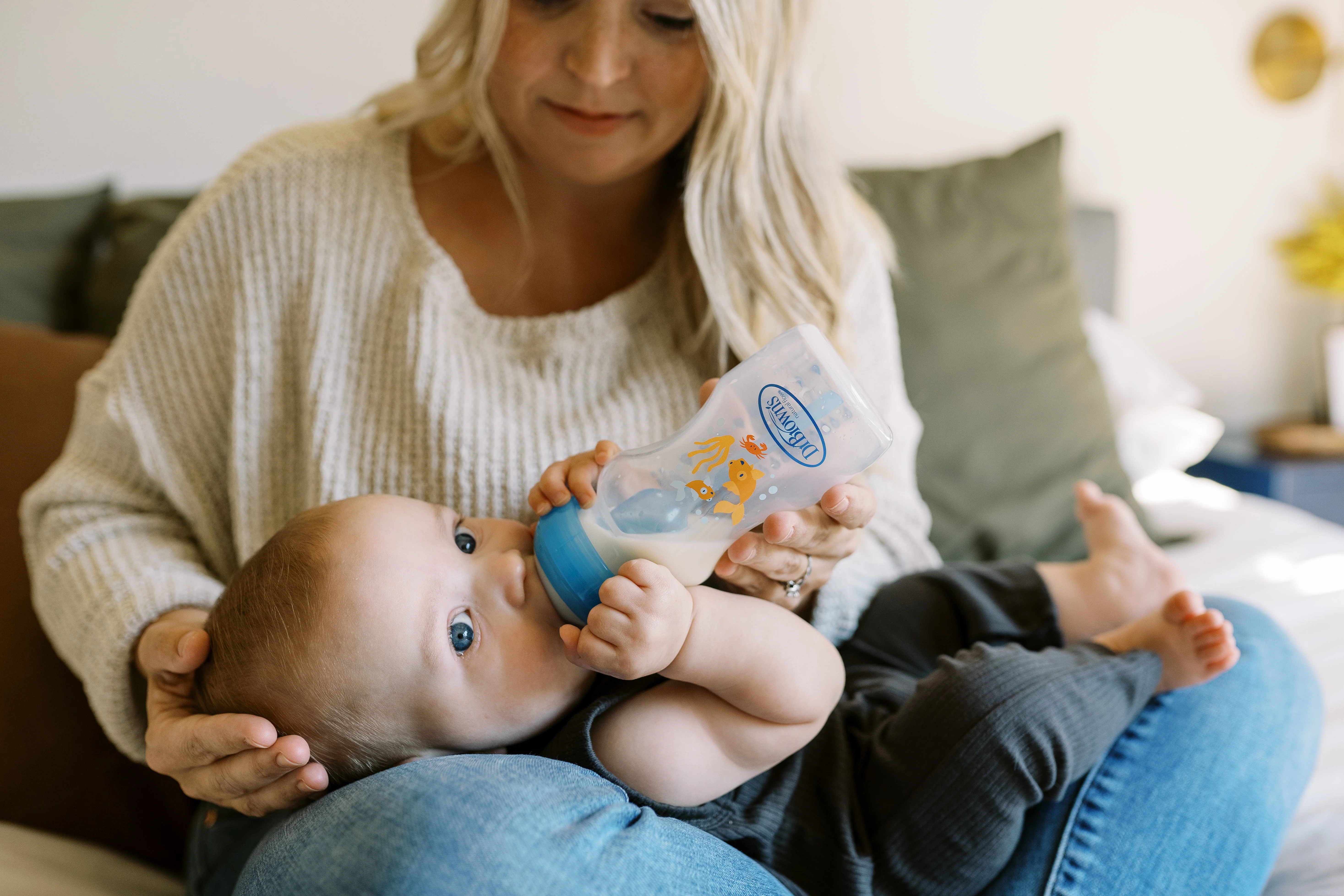 Dr Brown's Blue Goldfish Natural Flow® Anti-Colic Options+™ Wide-Neck Baby Bottle - Image 4