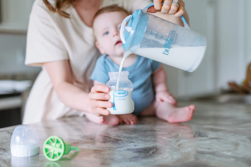 Dr Brown's Formula Mixing Pitcher - Image 5