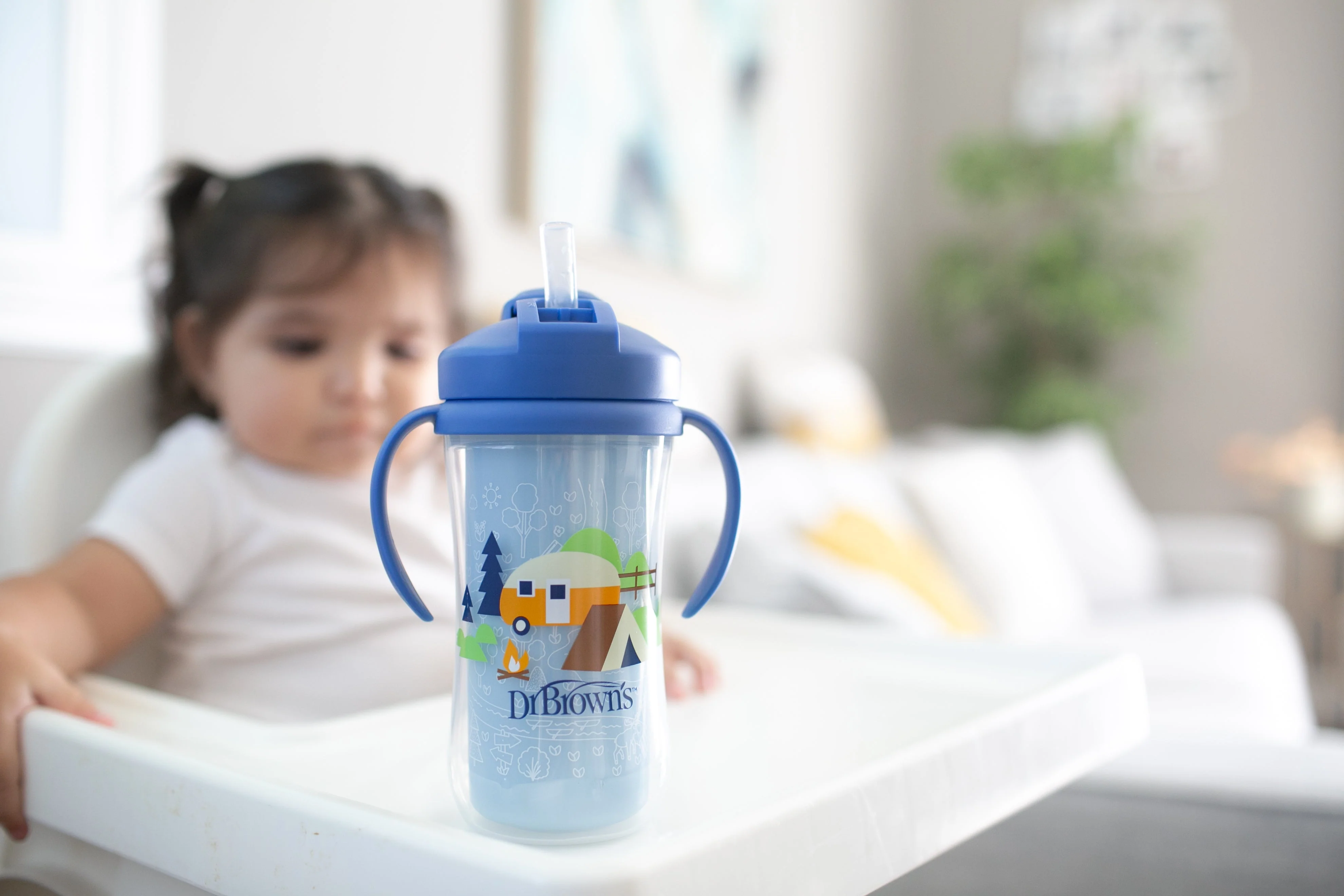 Insulated Straw Cup with Handles, Blue Camping Site (1-Pack) - Image 3