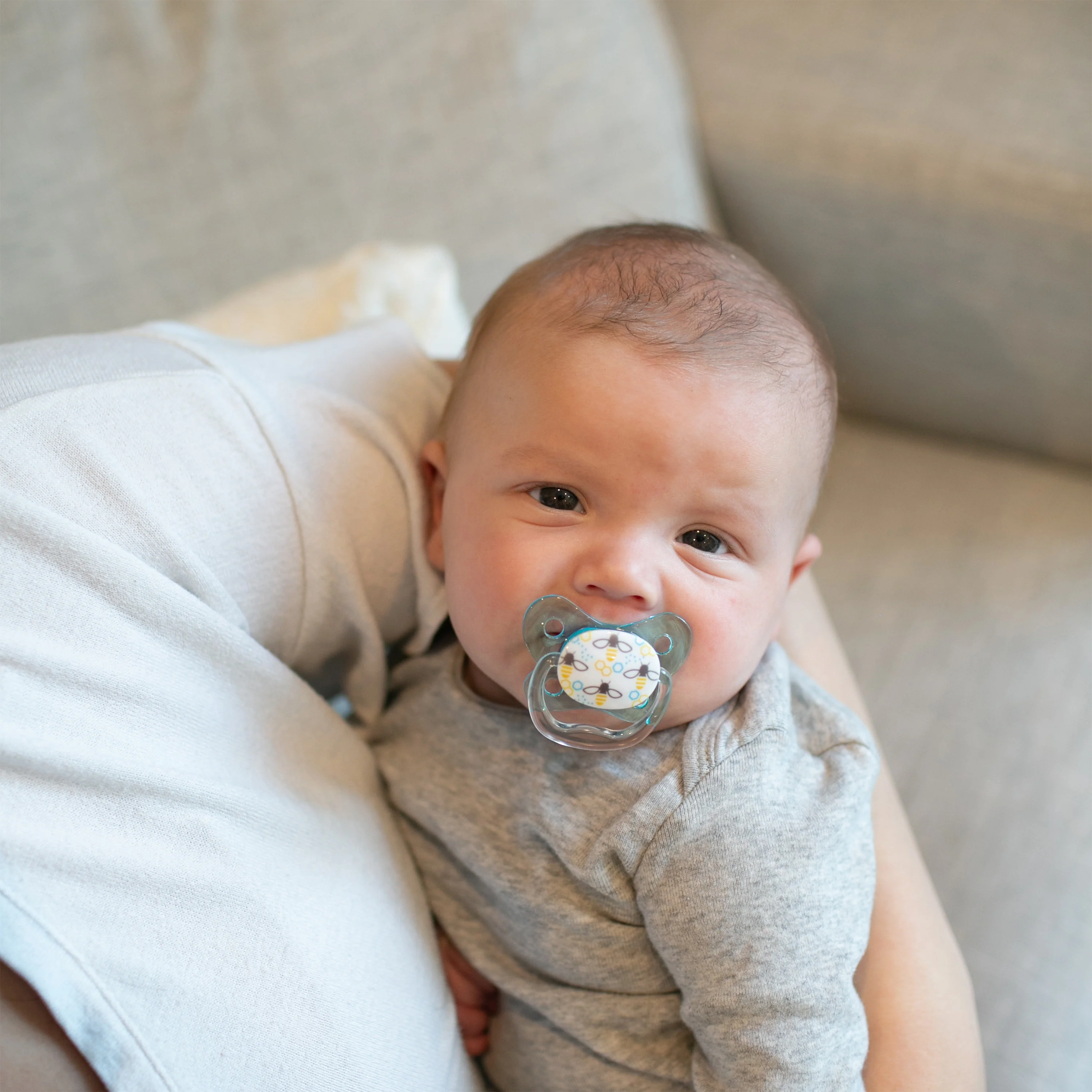 PreVent Butterfly Soothers Blue Bunny / Bee 0-6 Months - Image 7